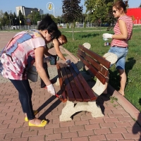 Боядисани пейки и почистени паркове след акция "Мини на чисто"