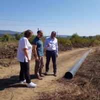 Кметът на Севлиево д-р Иван Иванов инспектира лично изпълнението и на втория проект, с който частично се решава проблема с водата в града и селата