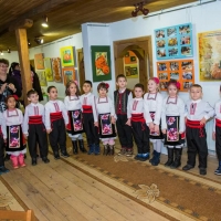 Децата от ДГ „Радост“, гр. Севлиево пресъздадоха обичаите по празника Благовещение