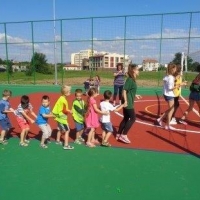 Деца и доброволци от младежки център в Севлиево се включиха в инициатива от програмата "Лято 2018"